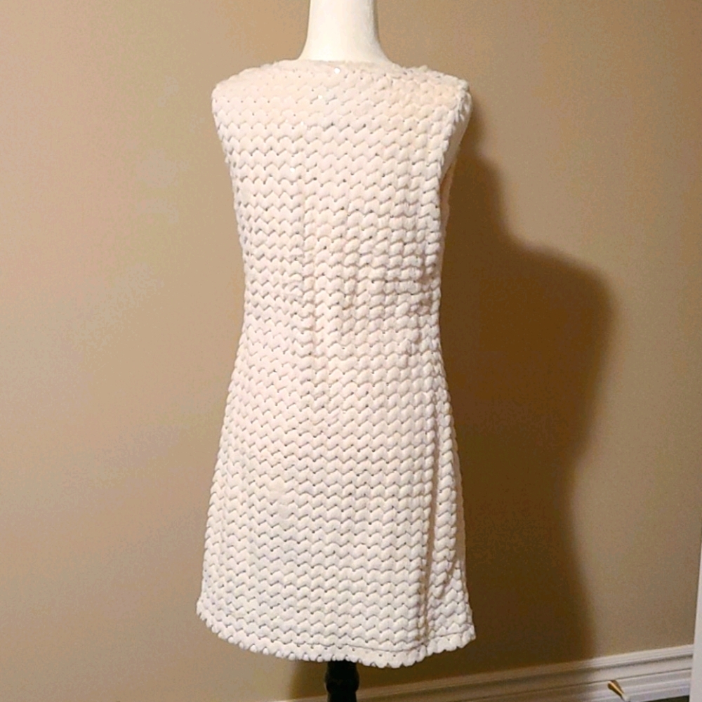 Dress - Picture 4 of 5